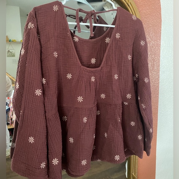 Madewell Embroidered Lightspun Peplum Open-Back Top Sz-Lrg - Picture 10 of 13